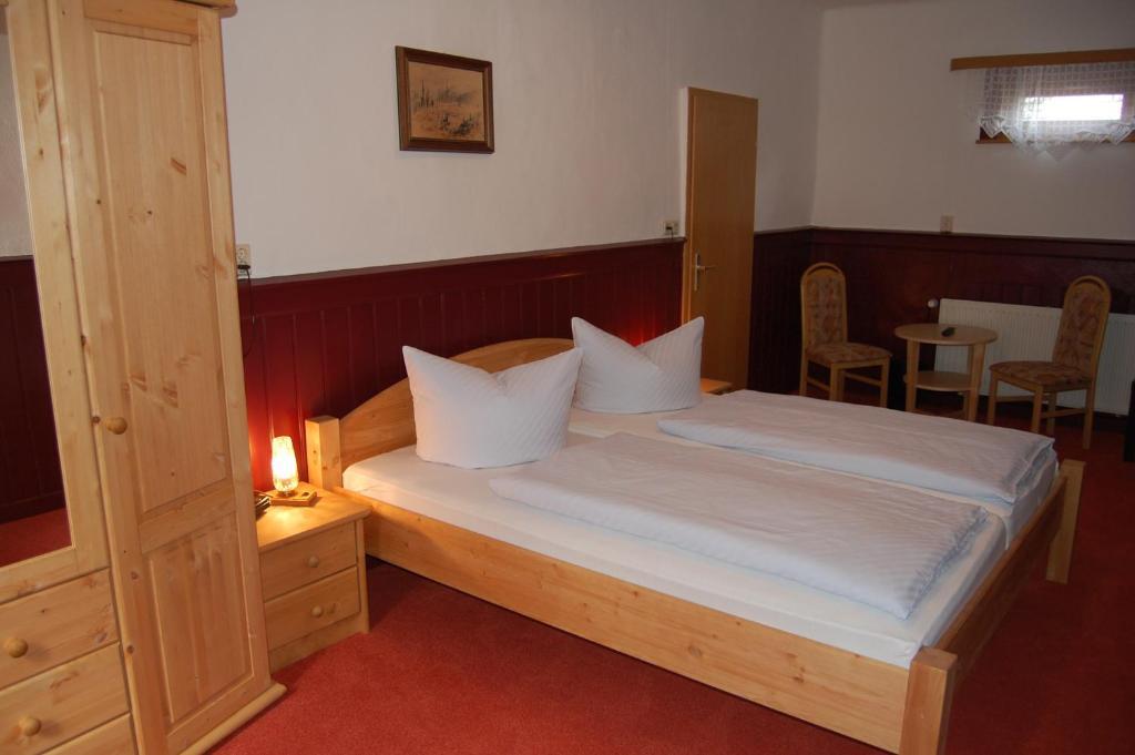 Rennstieg-Hotel Rettelbusch Kammerforst Szoba fotó